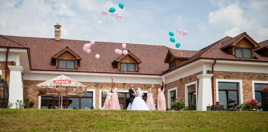 St Peter Vini Hotel Svaty Peter ภายนอก รูปภาพ